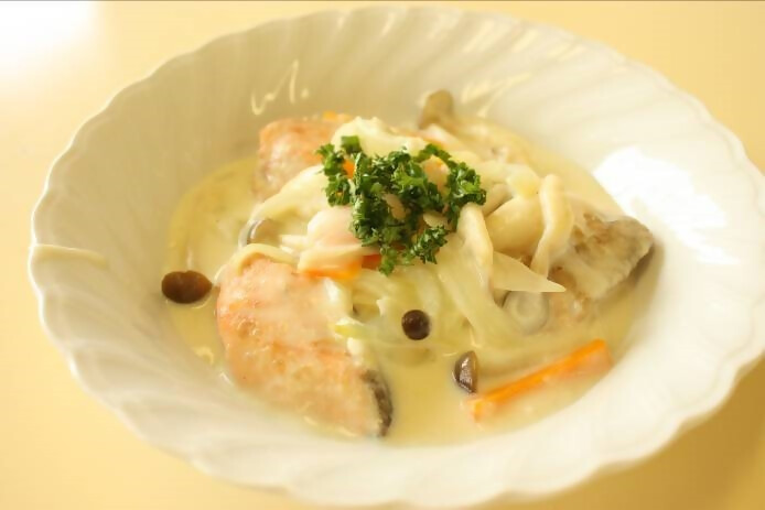 体にやさしいレシピ 鮭のシチュー
