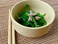 お皿に盛り付けられた無限ピーマン