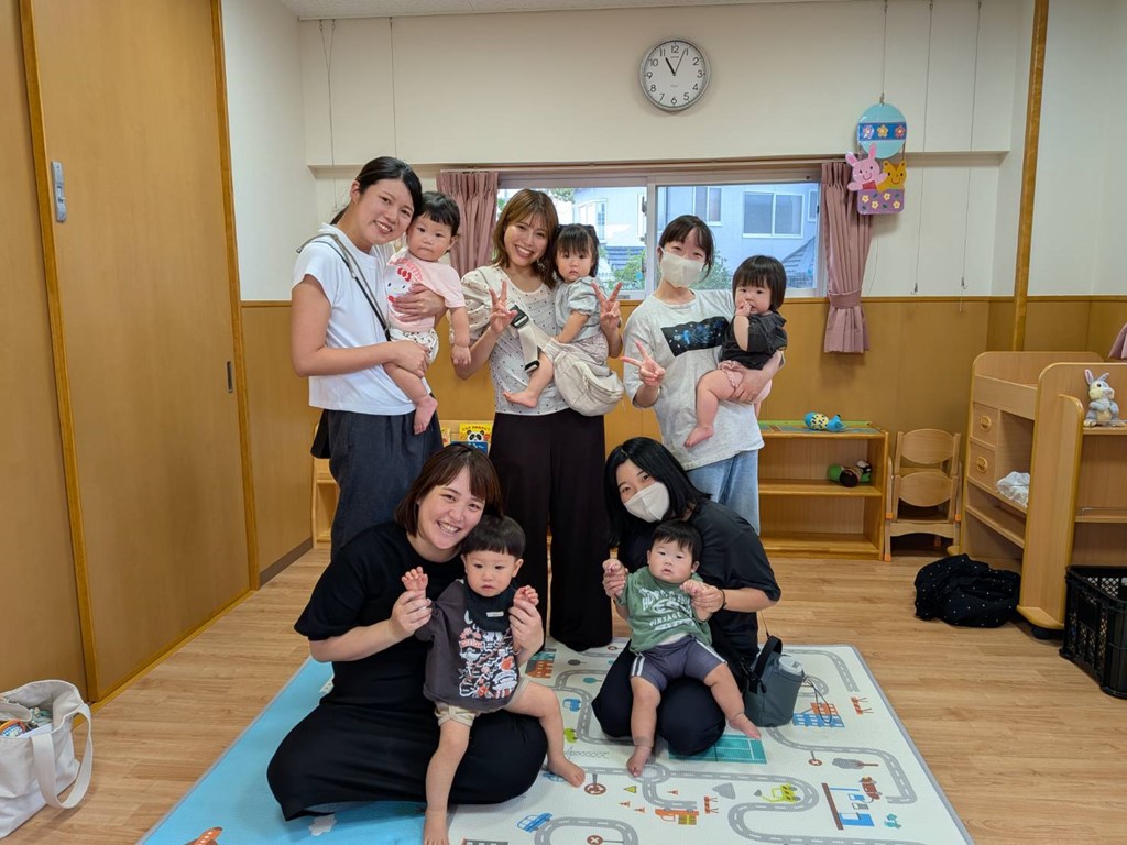 のびのびサークルに参加した親子の集合写真