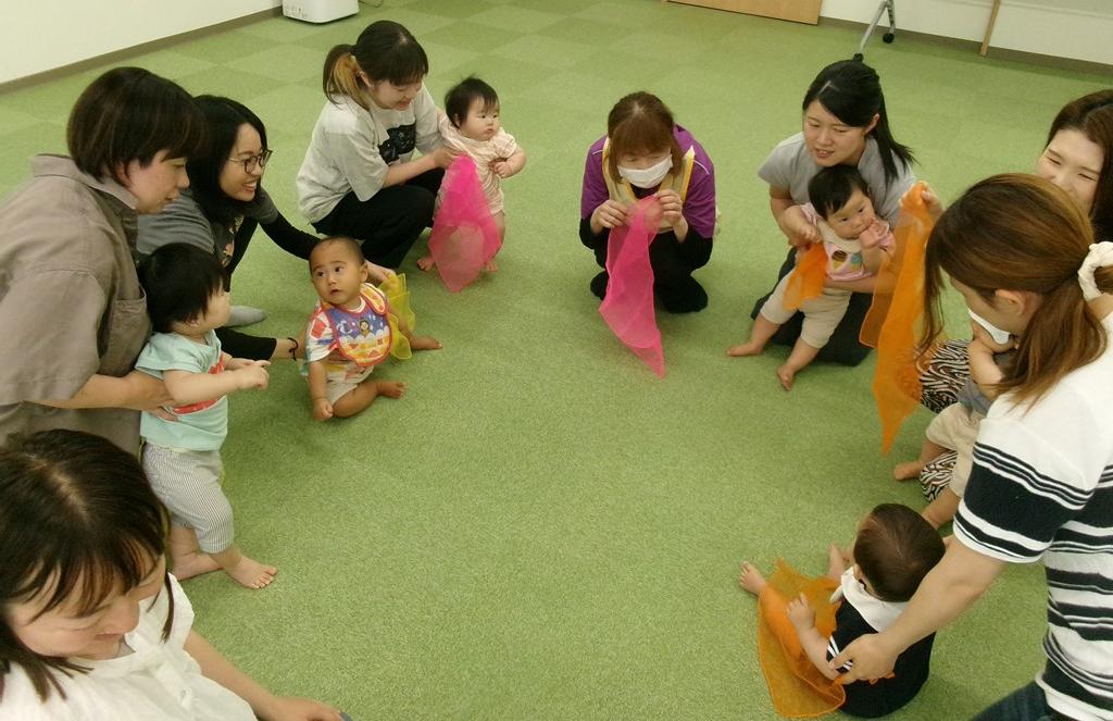 6月のアタッチメントジム参加親子の様子