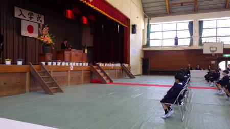 小学校入学式の様子