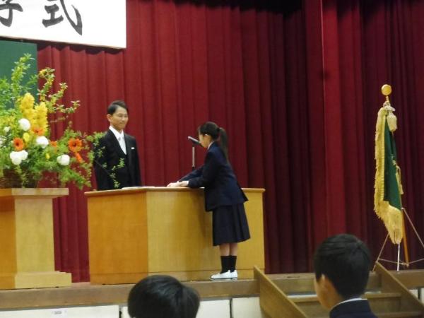 中学校入学式の様子