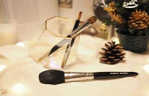 熊野化粧筆 咲fude 3本セットの商品写真(熊野化粧筆 咲fude 3本セット【メイクブラシ 化粧筆 リップブラシ チークブラシ アイシャドウブラシ 熊野筆 伝統工芸 職人技 高級筆 セット ギフト 贈り物】のページへリンク)