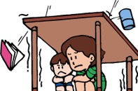 親子が机の下に避難して落下物を避けているイラスト