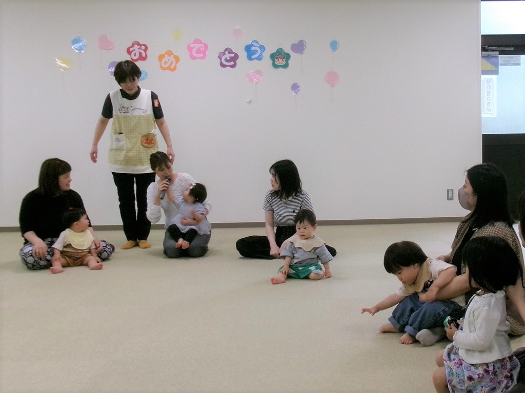 5月誕生日会で発表する母の写真