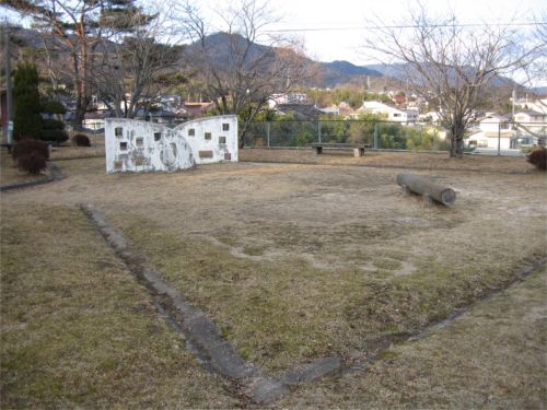 貴船公園の白いプレイウォールの写真