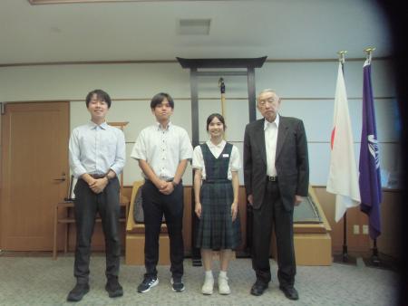 記念撮影の写真