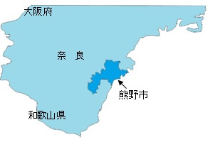 三重県熊野市の市域が濃い水色で塗られている地図