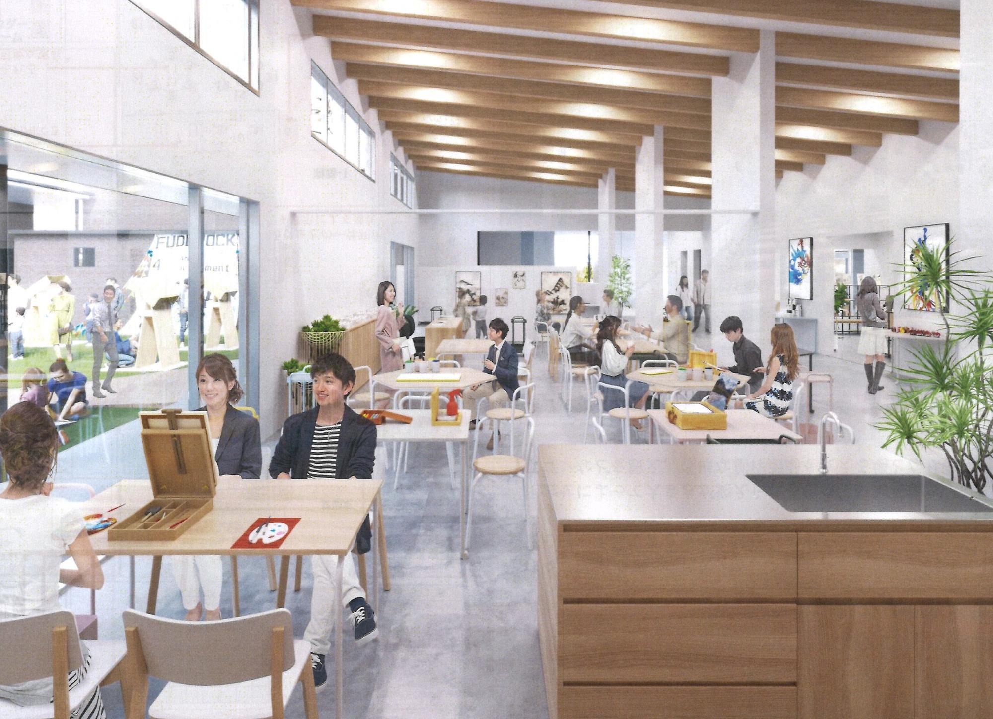 白い壁に高い天井の室内の写真